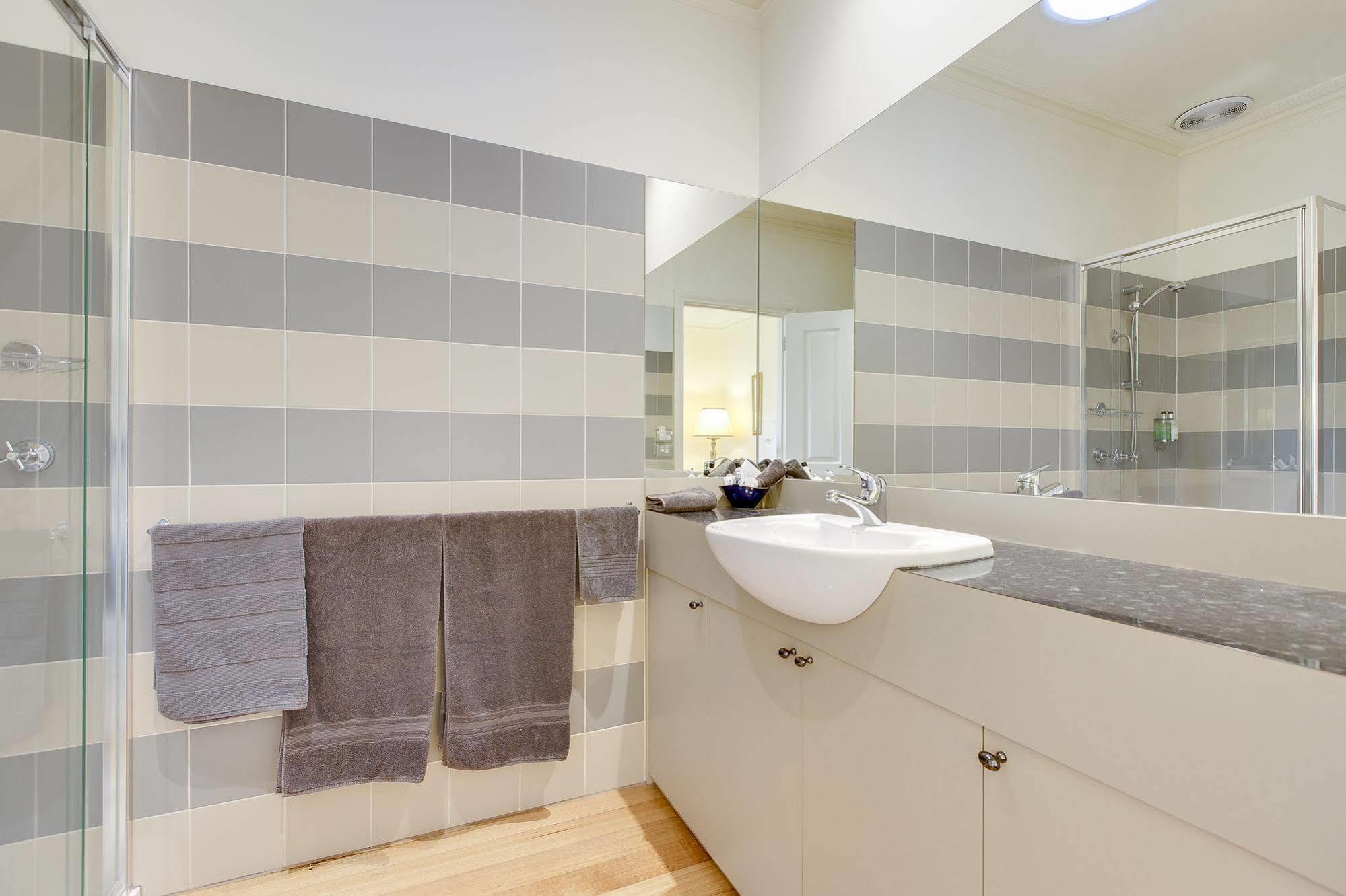 Glen Isla House Bed & Breakfast Phillip Island คาวเวส ภายนอก รูปภาพ